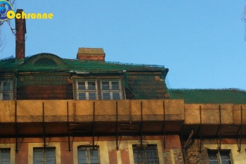 Siatki Rybnik - Zabezpieczenie starej spadającej dachówki z dachu dla terenów Rybnika